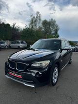BMW X1 20 d xDrive*AUTOMATIK*SERVICE NEU*TÜV NEU* - gebrauchte BMW X1 aus dem Jahr 2009