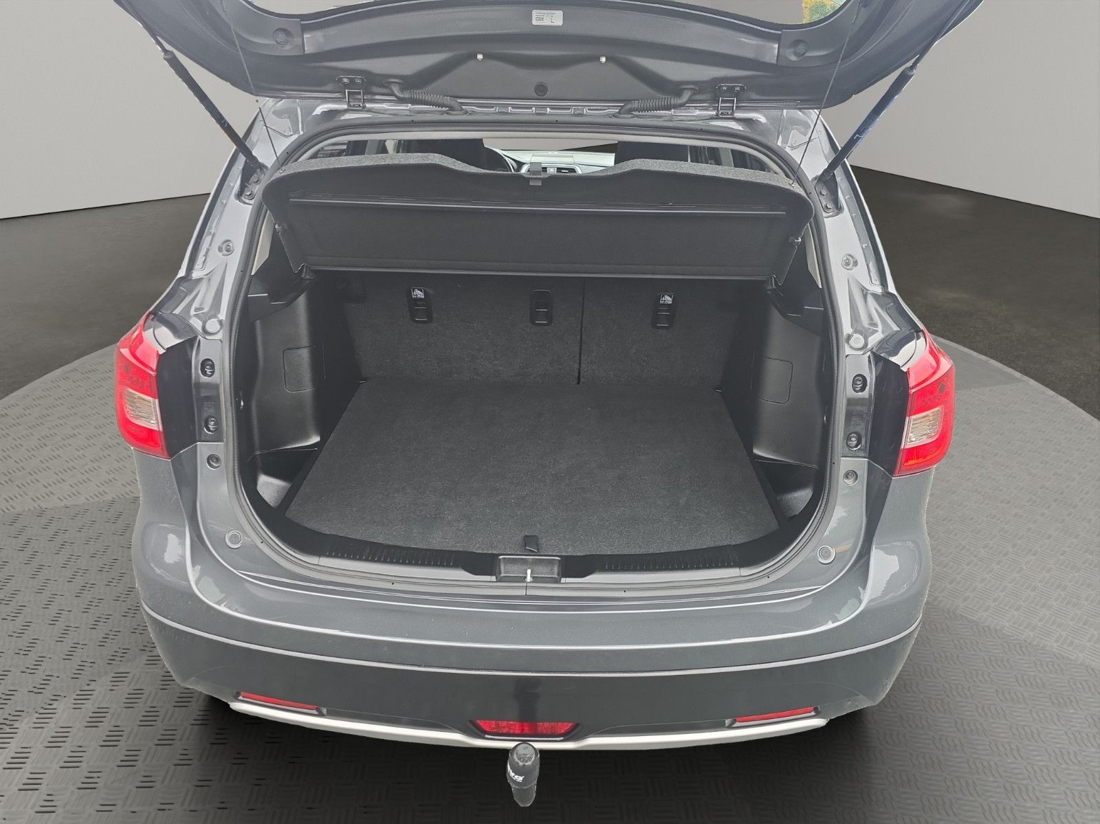 Fahrzeugabbildung Suzuki SX4 S-Cross 4x4 ALLRAD