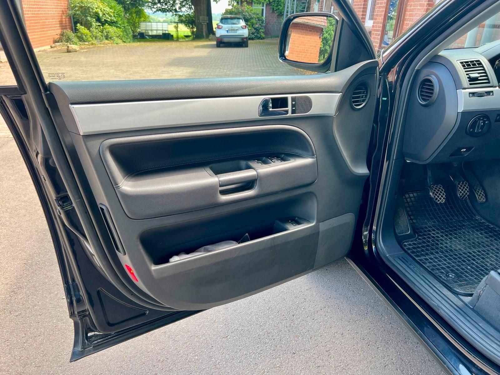 Volkswagen Touareg 2006 — photo 5