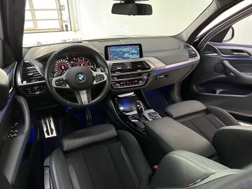 Fahrzeugabbildung BMW X3 xD30d M SPORT Panorama AHK Kamera HUD Alarm