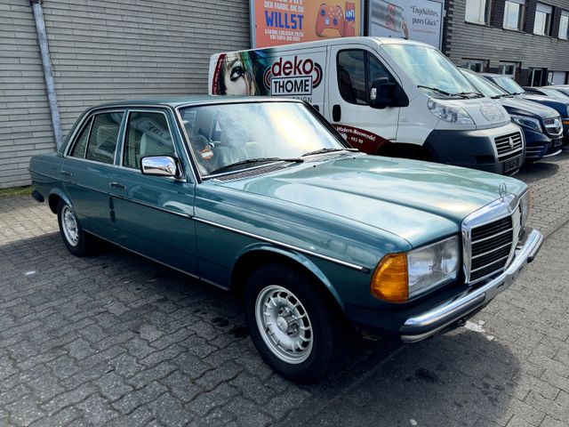 Mercedes-Benz 200