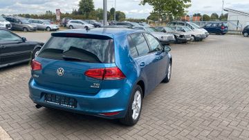 Volkswagen Golf - 6