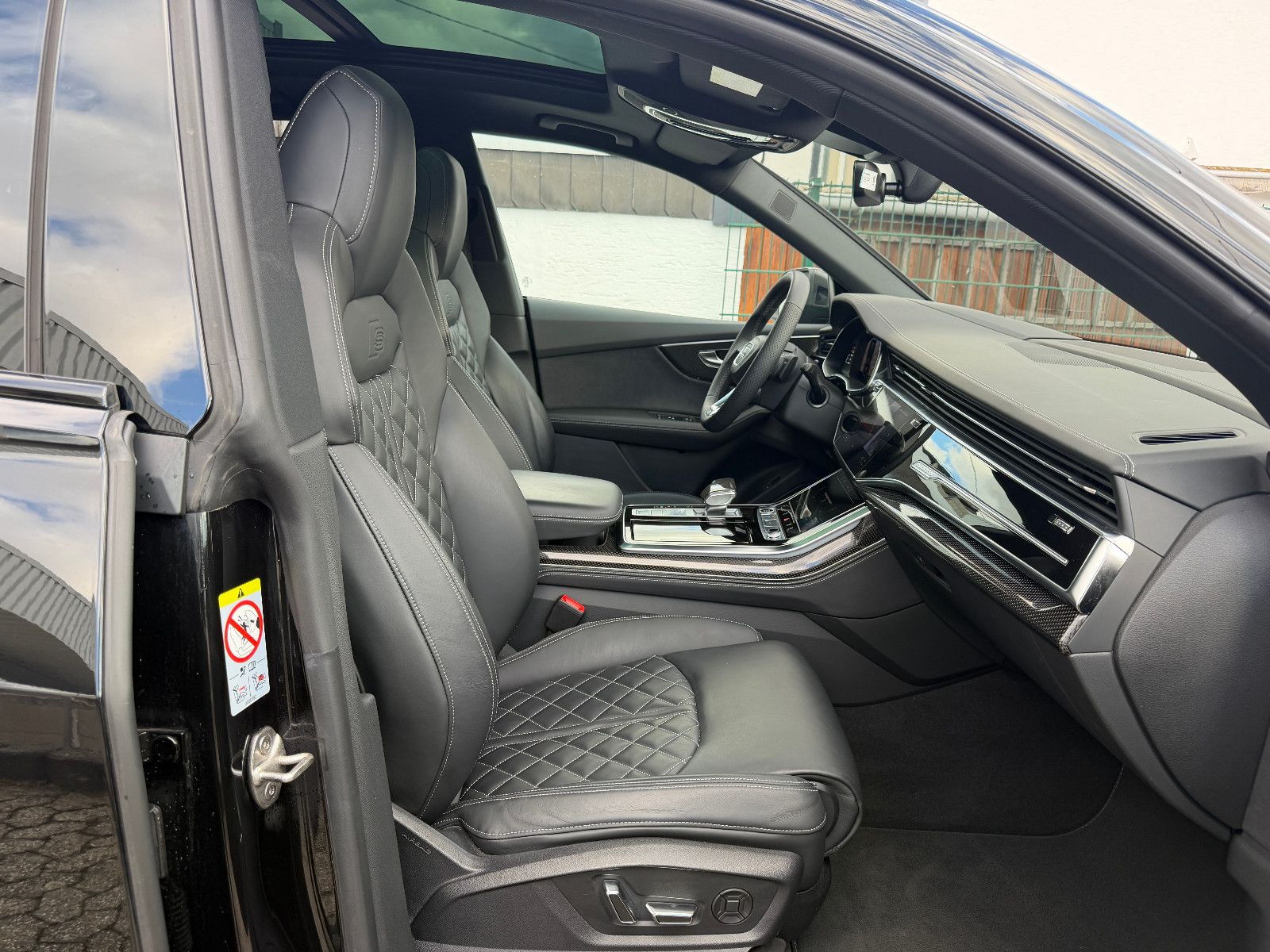 Fahrzeugabbildung Audi Q8 50 TDI Quattro/COMPETITION-PLUS/CARBON/VOLL