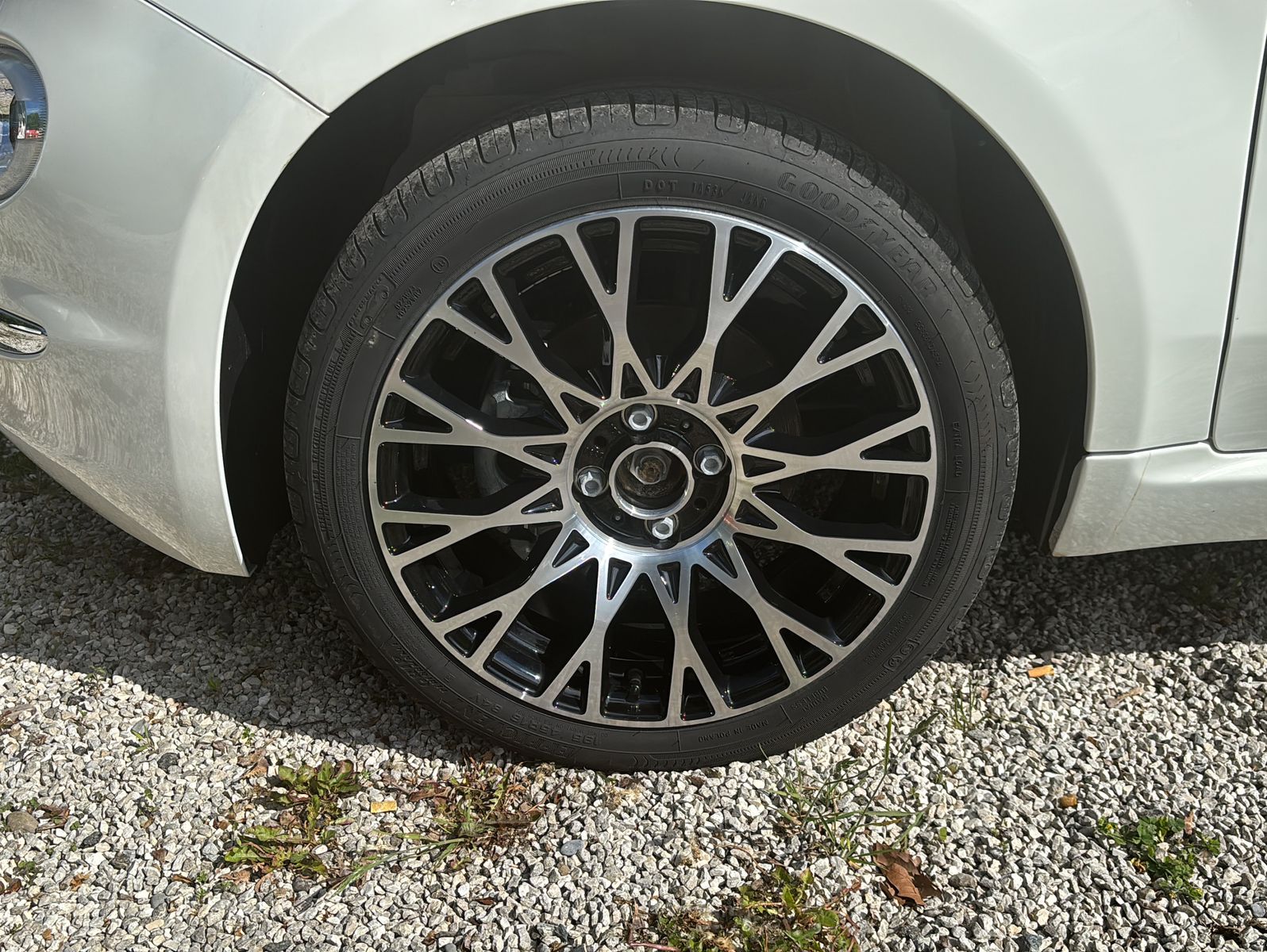 Fahrzeugabbildung Fiat 500 1.0 GSE Hybrid Dolcevita GARANTIE/CARPLAY