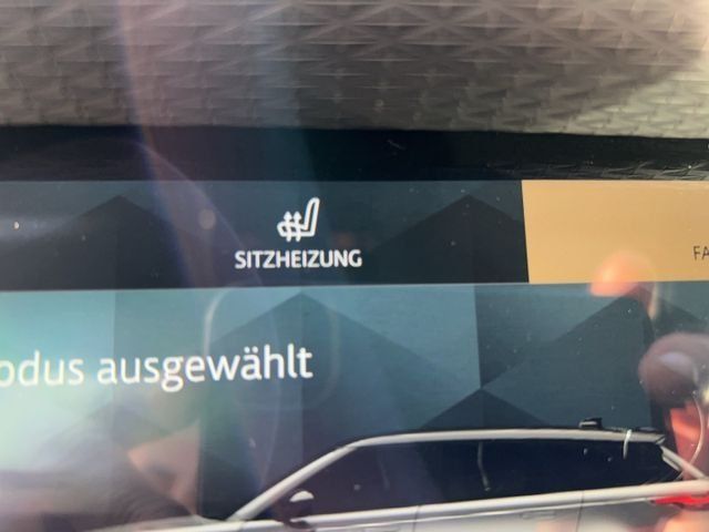 Fahrzeugabbildung Land Rover Range Rover Velar P250 Navi 360° Kamera AHK-abne
