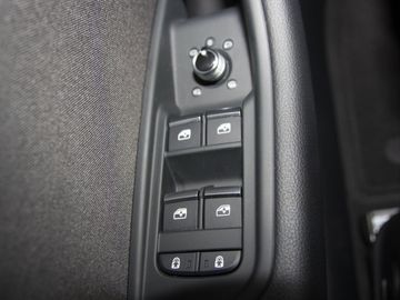 Audi A4 Avant 40 TDI S-line Optik blackLEDNAVIPANO