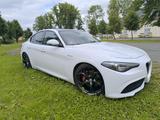 Alfa Romeo Giulia 2.2 AT8-Q4 Veloce mit Quadrifolio Zubehör - weiße Alfa Romeo Giulia