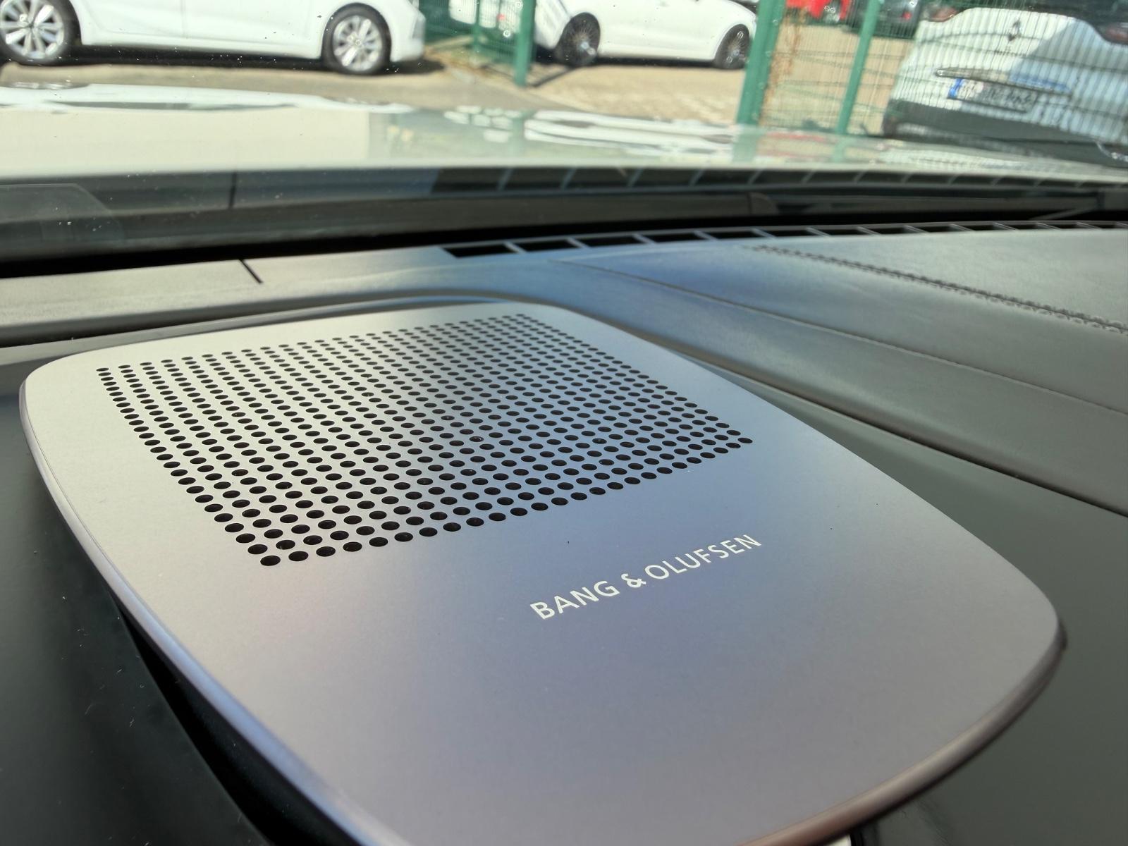 BMW Série 6 650i Cabriolet Pack M Sport | 405 ch | BVA | Son Bang & Olufsen | Affichage tête haute | Caméra 360° | Sièges ventilés | Keyless