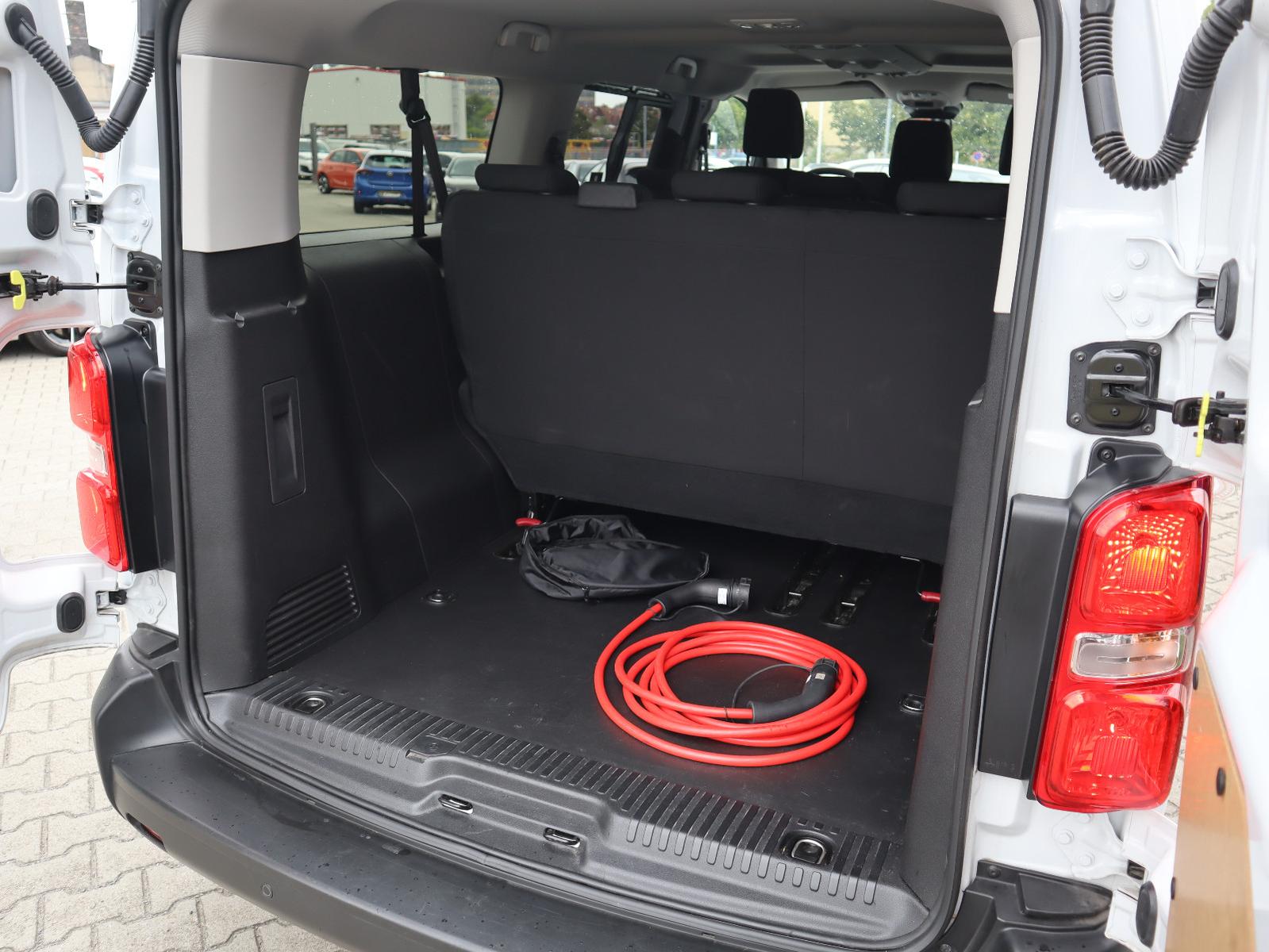 Peugeot E-Expert Kombi 75kWh L3/LED/Klima/180°/DAB+/Navi