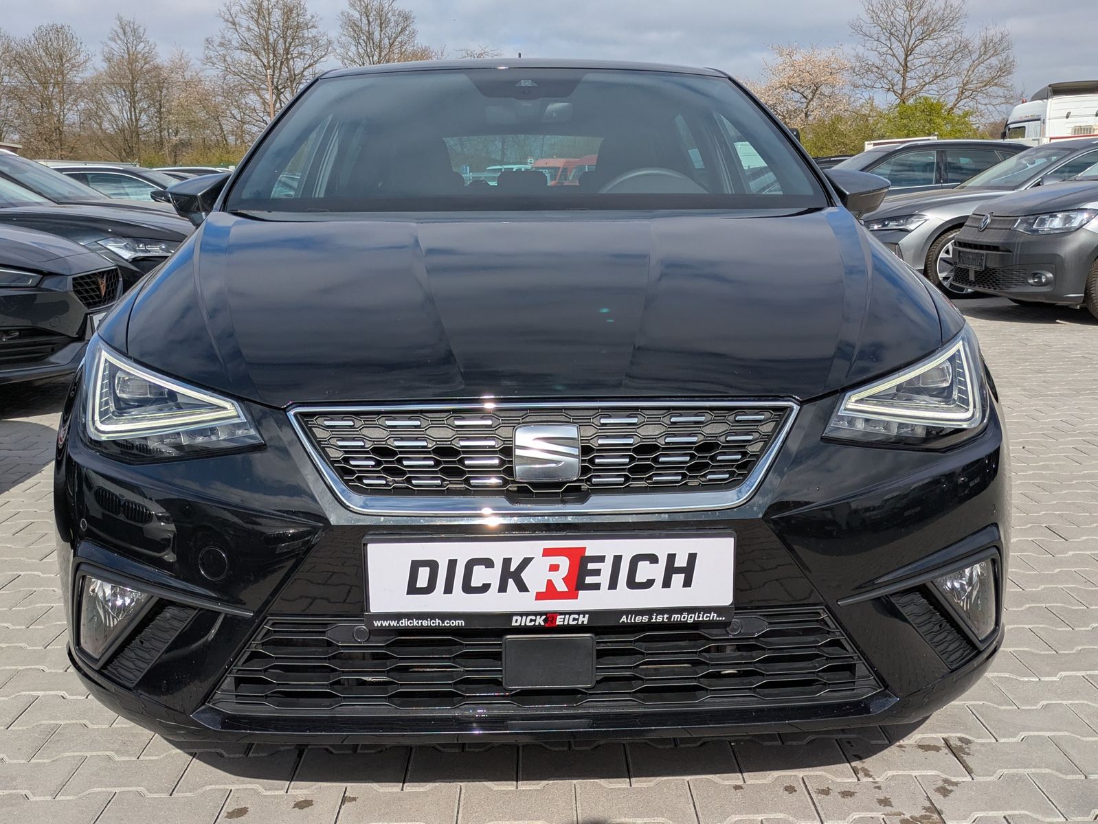 Fahrzeugabbildung SEAT Ibiza Xcellence 1.0 TSI VOLL-LED*ACC*APP*KAMERA