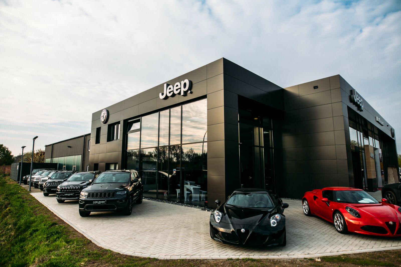 showroom-image-bottom
