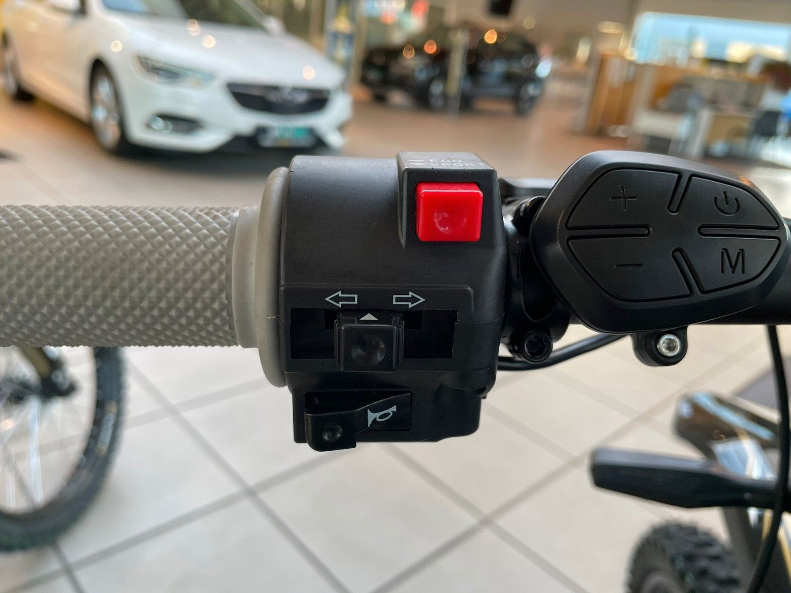 Fahrzeugabbildung Andere TALARIA STING  * kein Sur-Ron