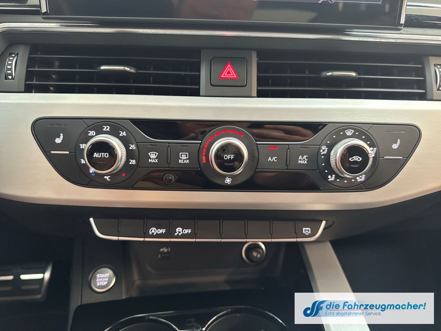 Fahrzeugabbildung Audi A4 Avant 35 TDI S line Navi Leder LED ACC Klimaa