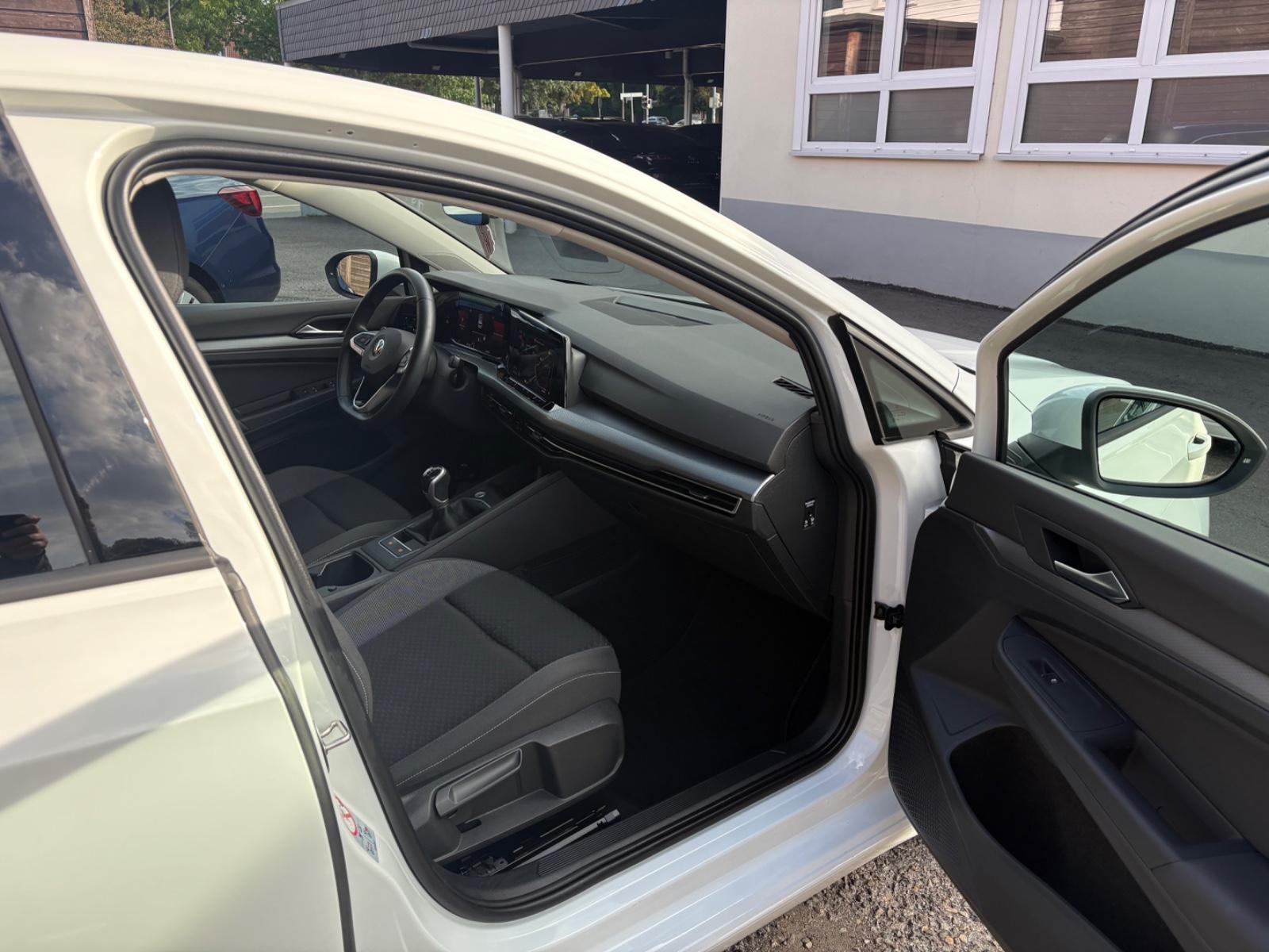 Volkswagen Golf VIII Lim. Active StHz/HuD/Kamera/ACC/Ambien, миниатюра 12