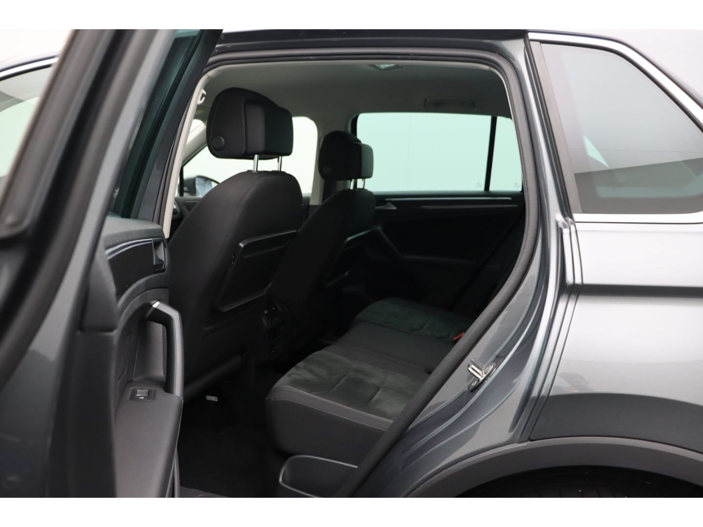 Fahrzeugabbildung Volkswagen Tiguan Highline BMT Start-Stopp ACC 3-Klimaautom