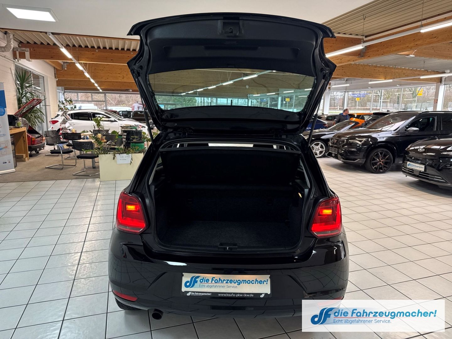 Fahrzeugabbildung Volkswagen Polo V Allstar BMT Start-Stopp Klimaautom SHZ PD