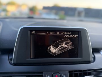 BMW 218 - 12