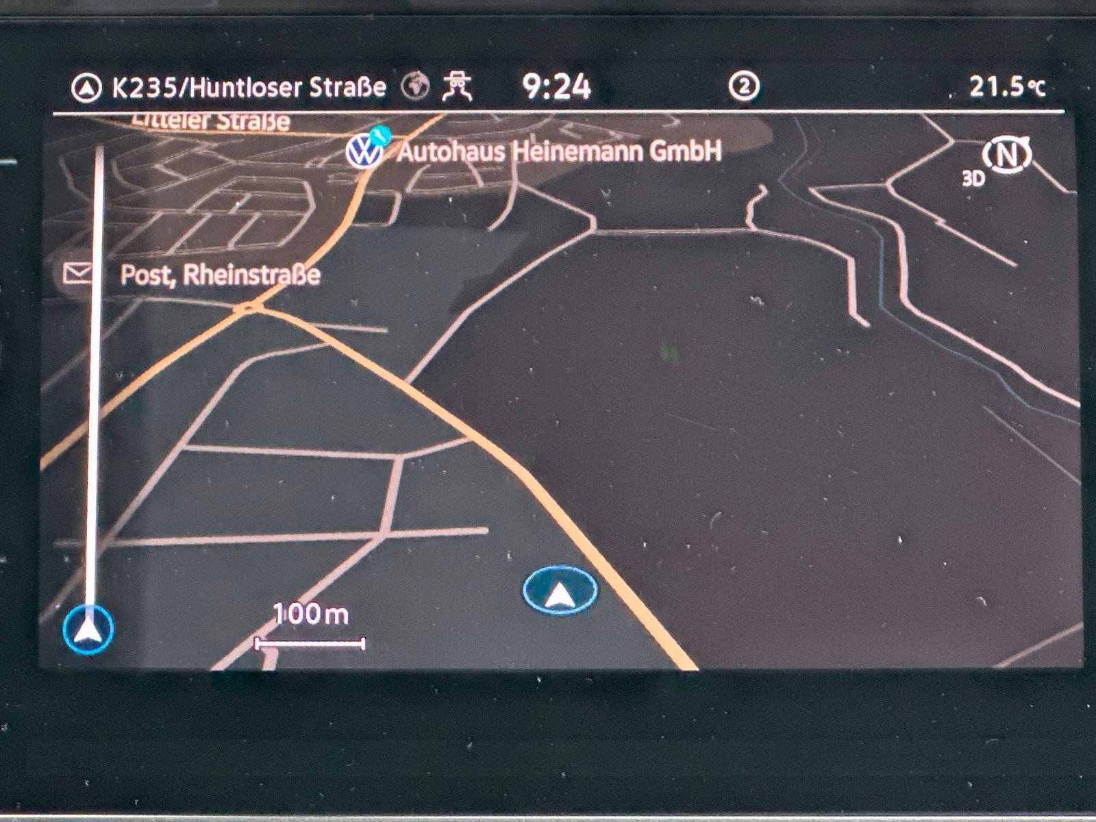 Fahrzeugabbildung Volkswagen Tiguan 1.5 TSI DSG R-Line NAV+LED+20ZO+HUD