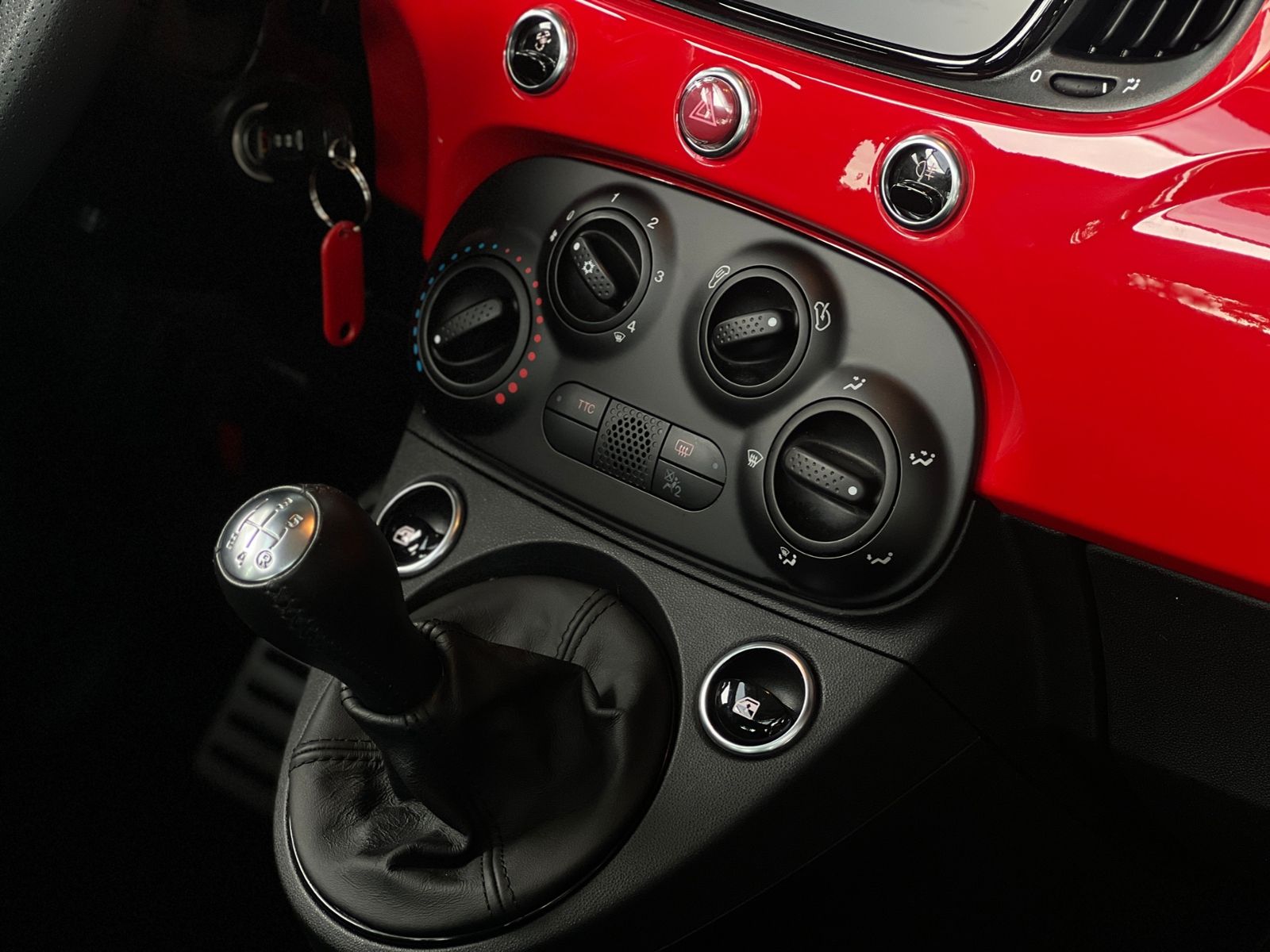 Fahrzeugabbildung Abarth 595C 1.4 T-Jet KLIMA NAVI ALU