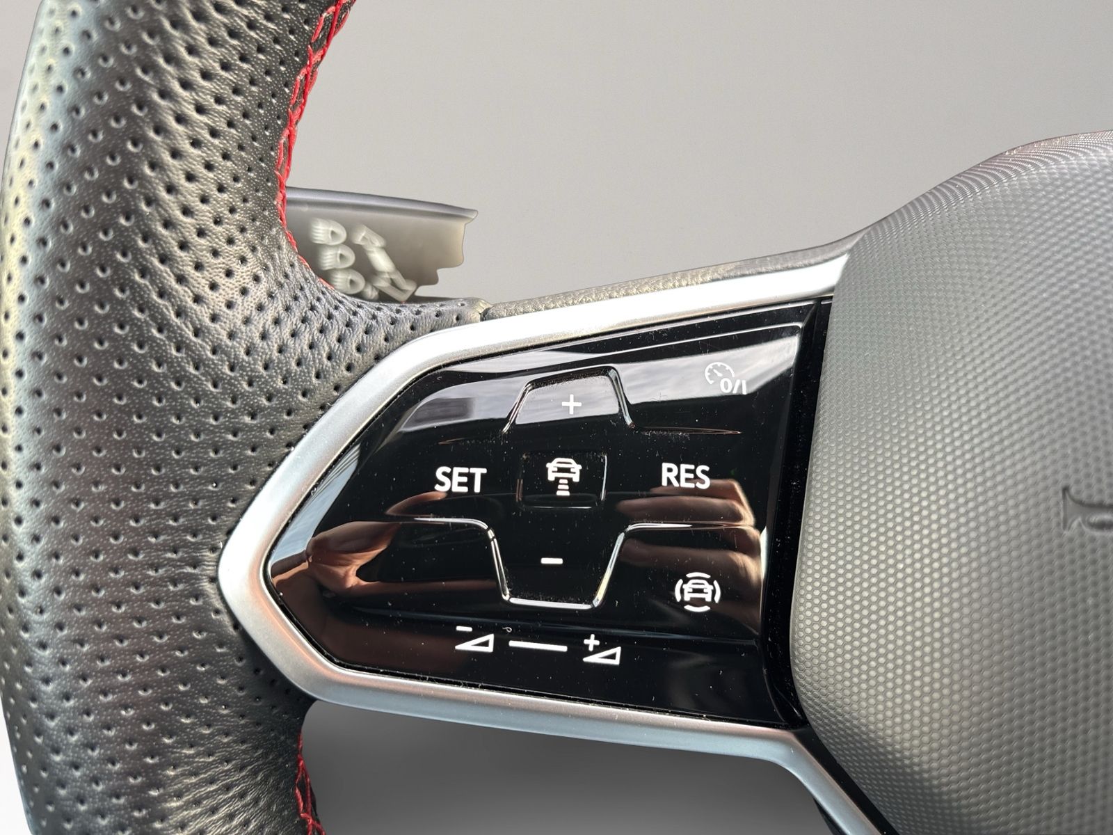 Golf VIII GTI, ACC, 18" Alu, Rear View, LED plus