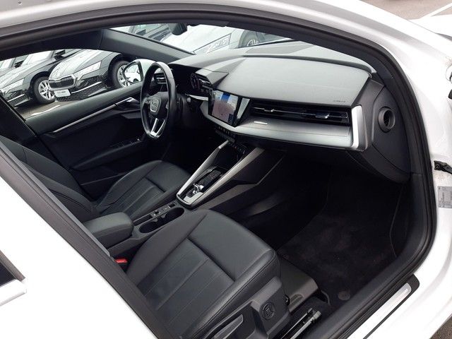 Fahrzeugabbildung Audi A3 Sportback 35TFSI S-tronic Navi Leder NUR GEWE