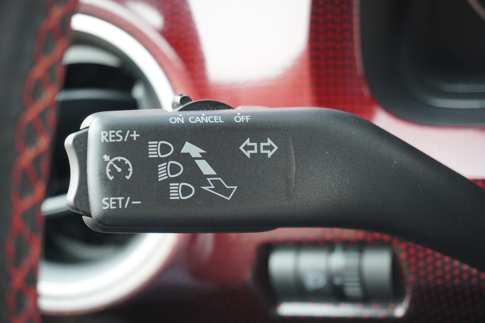 Volkswagen up! 1.0 TSI GTI AAC KAMERA SHZ TEMP 1.HAND
