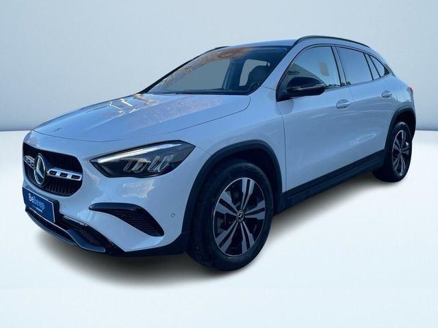 Mercedes-Benz Mercedes GLA 250 250 e Plug-In-Hybrid Advanced 8