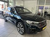 Volkswagen Touareg 4.0 V8 Elegance 4Motion R line - Volkswagen Touareg: Elegance