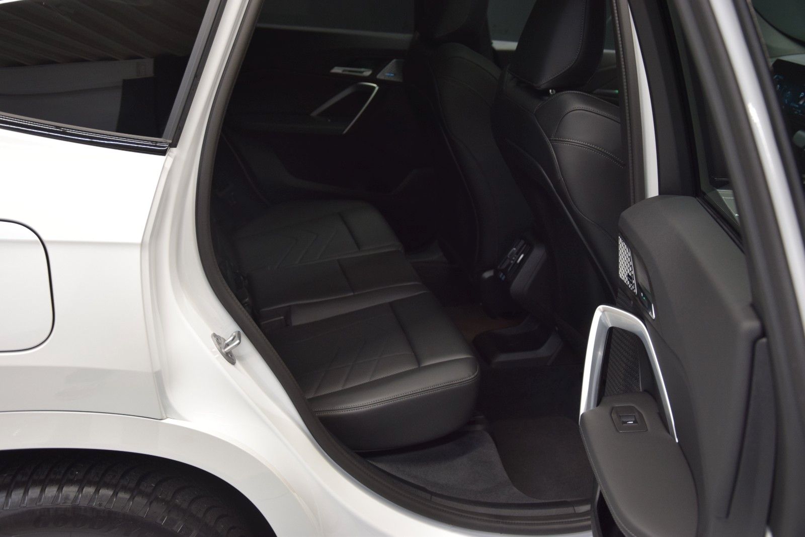 Fahrzeugabbildung BMW X1 18 i sDrive M Sport Pano LED Leder h/k Memory