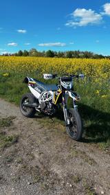 Husqvarna 701 SM - SUPER MOTO VON 501 BIS 750 CCM