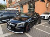 Mercedes-Benz Mercedes-benz A 45 AMG 4Matic 360cv TETTO-Harman - schwarze Mercedes-Benz A 45 AMG