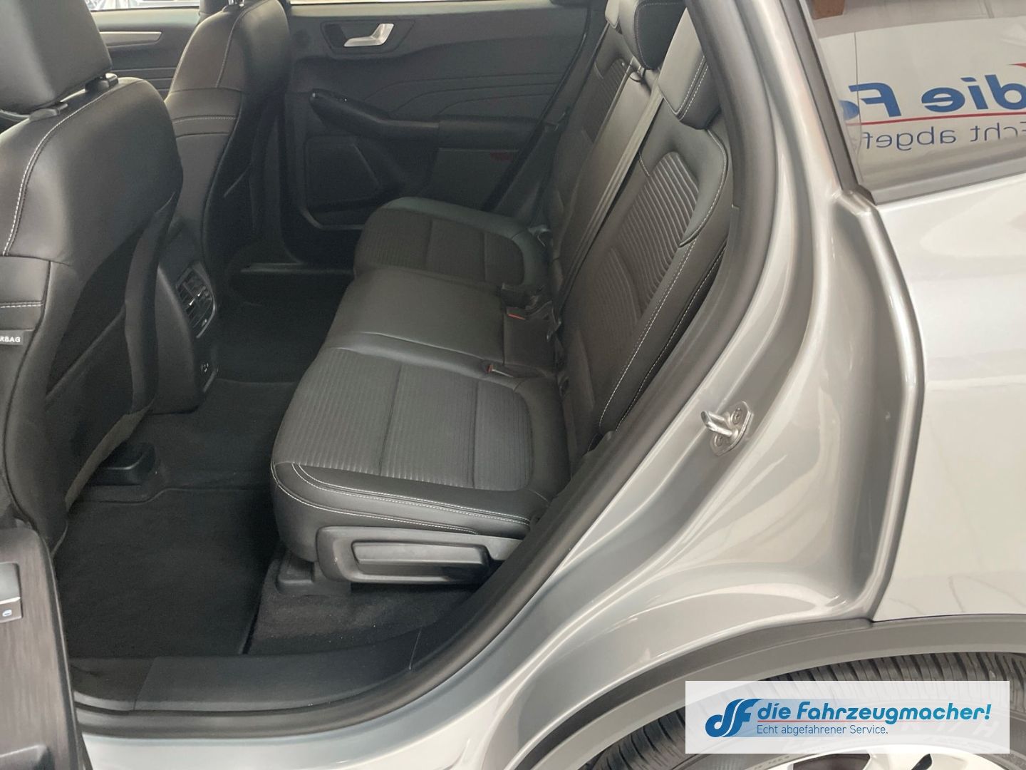 Fahrzeugabbildung Ford Kuga Titanium X 2.0*EXPORT HUD Navi Digitales Co