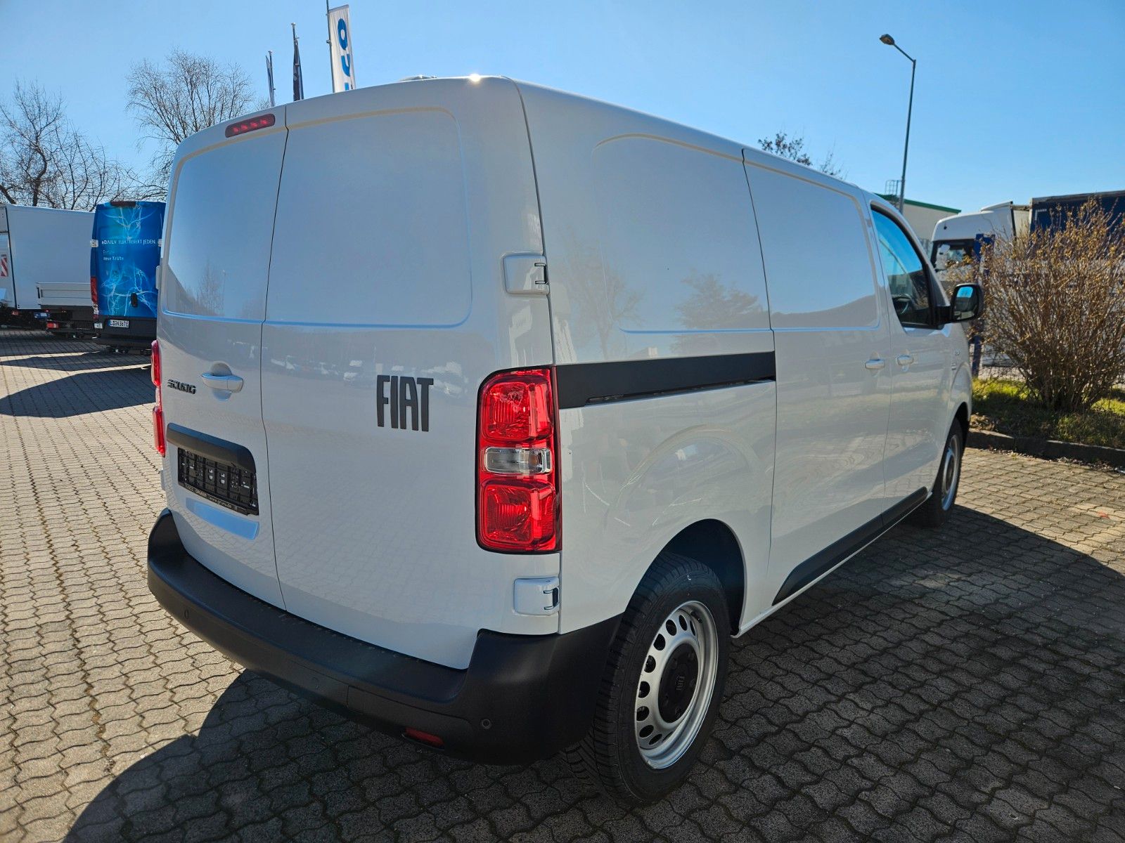 Fahrzeugabbildung Fiat Scudo Kastenwagen L2 145 PS/Worksite Paket