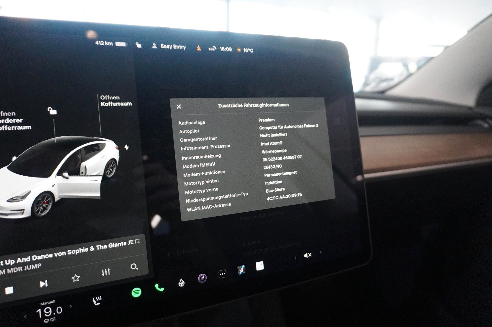 Fahrzeugabbildung Tesla Model 3 PERFORMANCE DUAL-MOTOR NAVI/LED/PILOT+