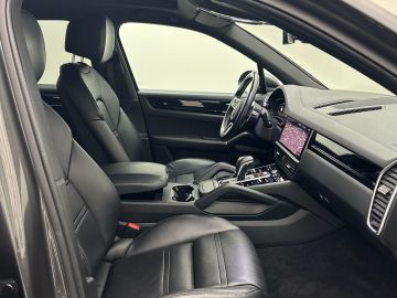 Porsche Cayenne - 10