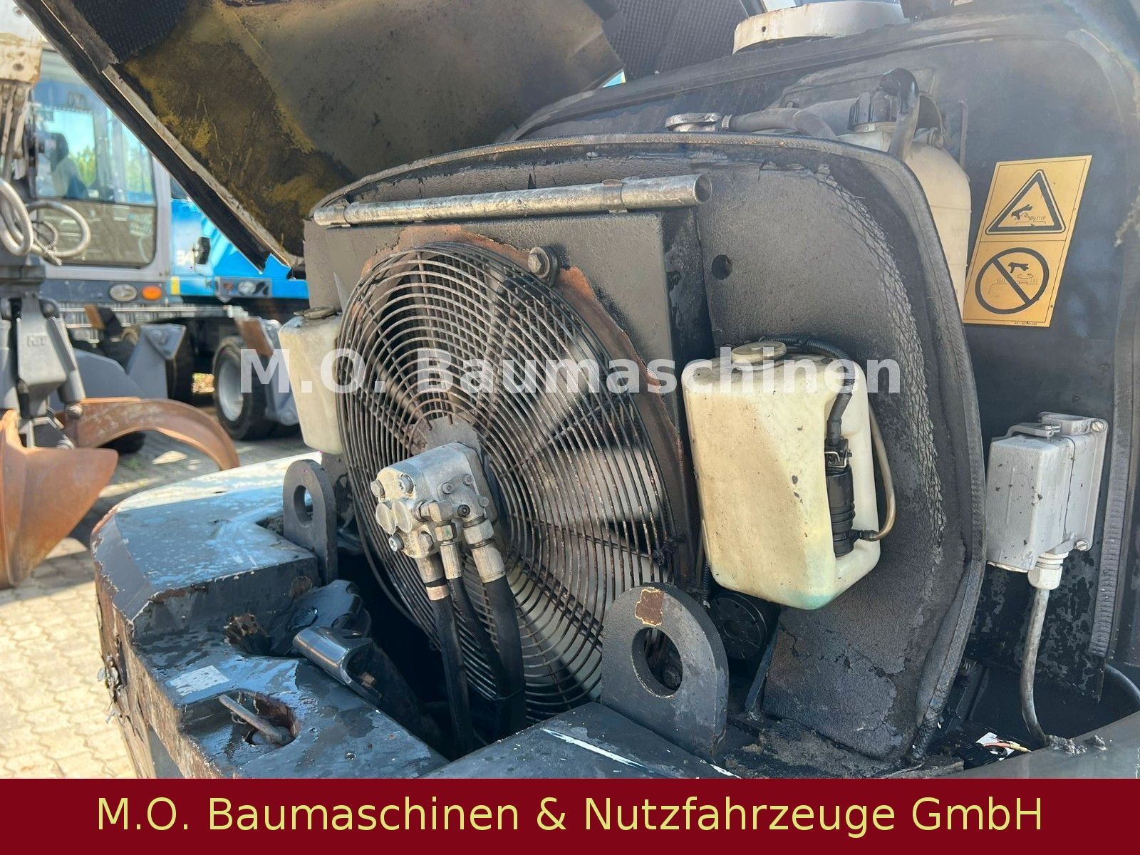 Fahrzeugabbildung Komatsu WA 100 M-5/ Greiferschaufel /SW/