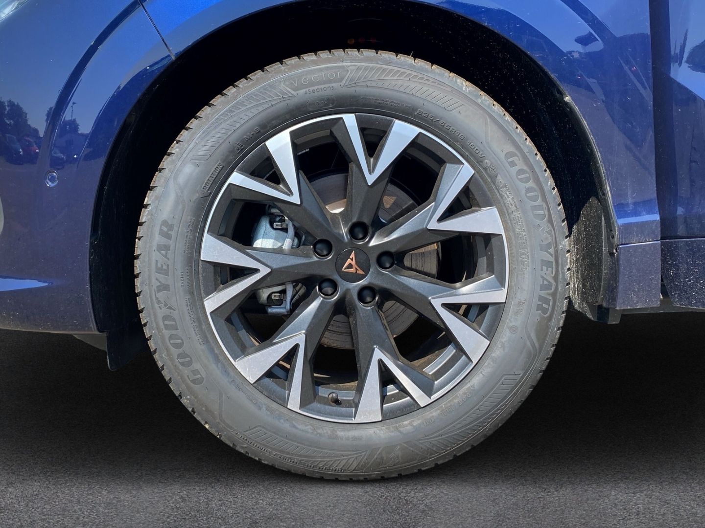 Fahrzeugabbildung CUPRA Terramar 1.5 eTSI 110 kW*NAVI*HUD*PDC*Full-Link