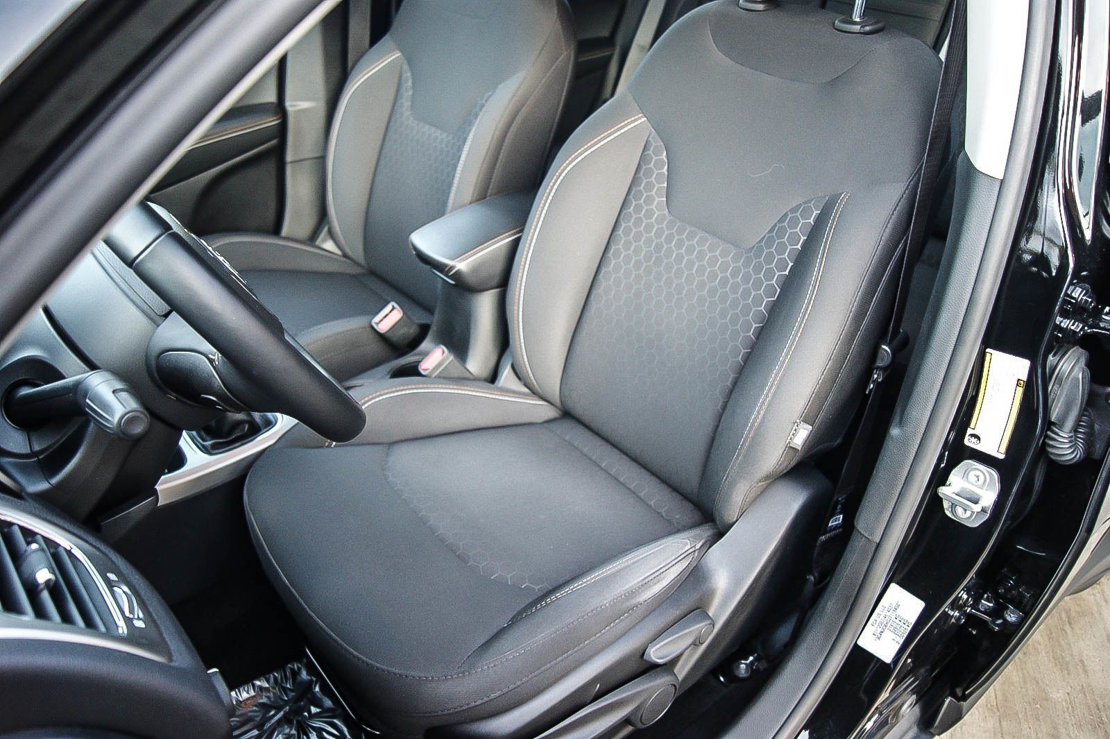 Fahrzeugabbildung Jeep Compass 1.4 Longitude KEYLESS WINTERPAKET