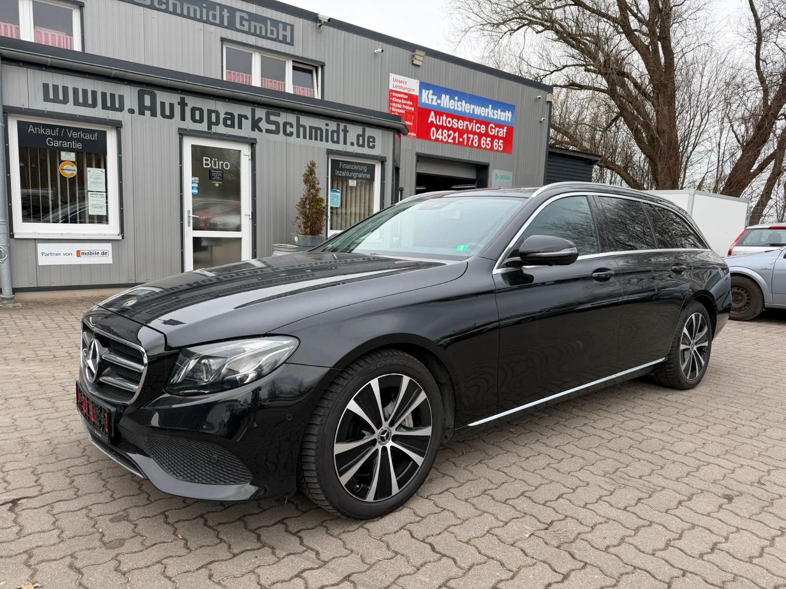 Mercedes-Benz E 350d T RFK°PANO°NAVI°4xSZHG°TEMPOM°VOLLLEDER!