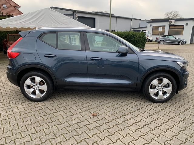 Fahrzeugabbildung Volvo XC40 Momentum Pro AWD+LED+Navi+Kamera+Standh+AHK