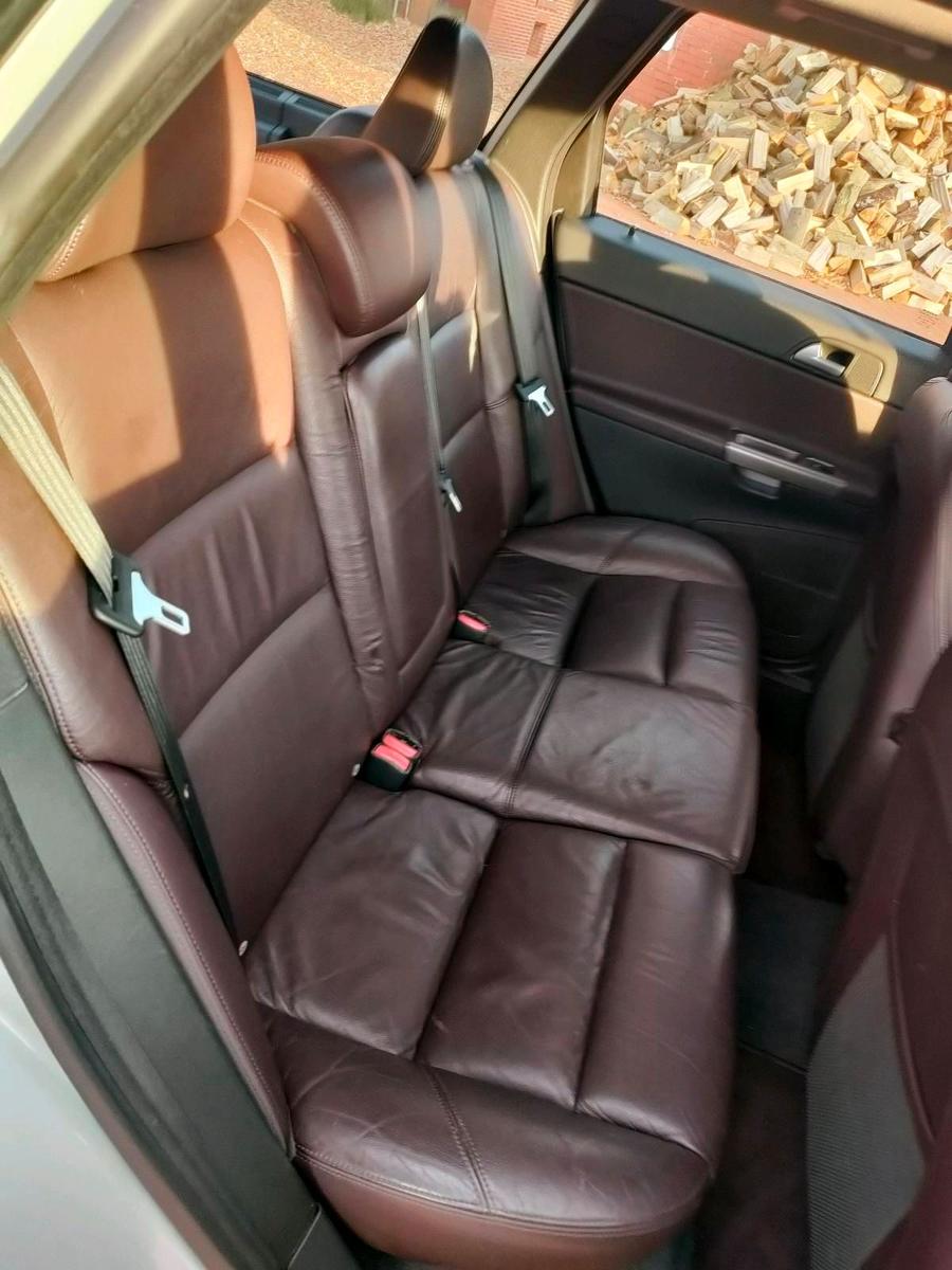 Volvo V50 2011 — photo 14