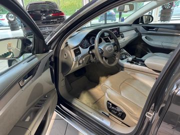 Audi A8 - 11