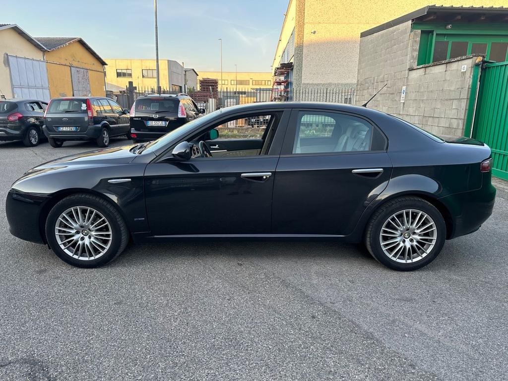 Alfa Romeo 159