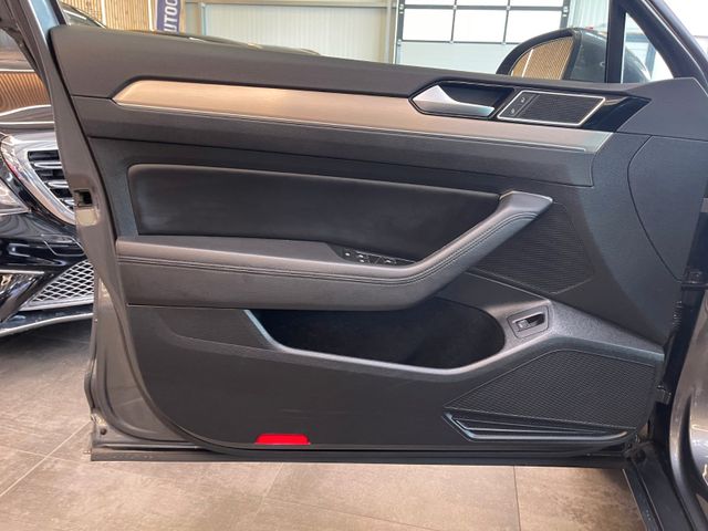 Volkswagen Passat Variant Highline BMTStart-Stopp *AHK*SHZ
