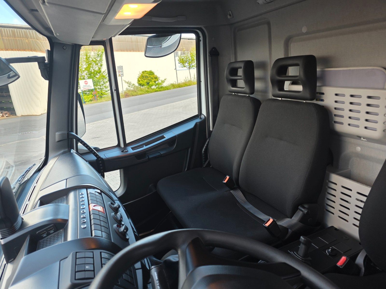 Fahrzeugabbildung Iveco Eurocargo ML75E16 LBW 1.000kg Klima Schalter
