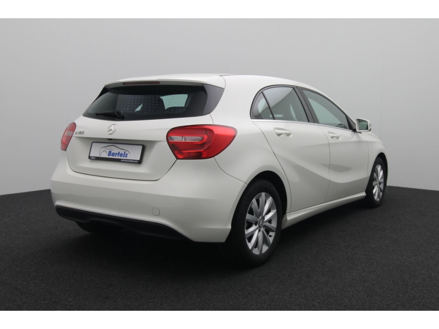 Fahrzeugabbildung Mercedes-Benz A 180 BlueEfficiency Kamera SHZ Teilleder