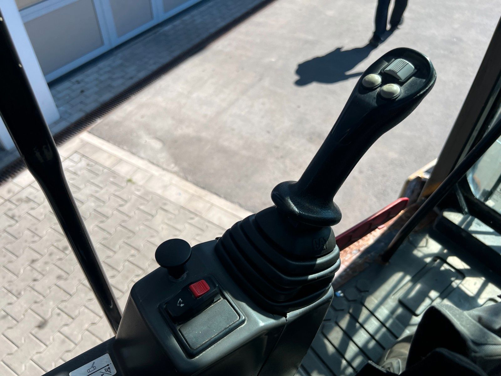 Fahrzeugabbildung CAT MH3024 / Schrottgreifer / 2019 / 9.082h