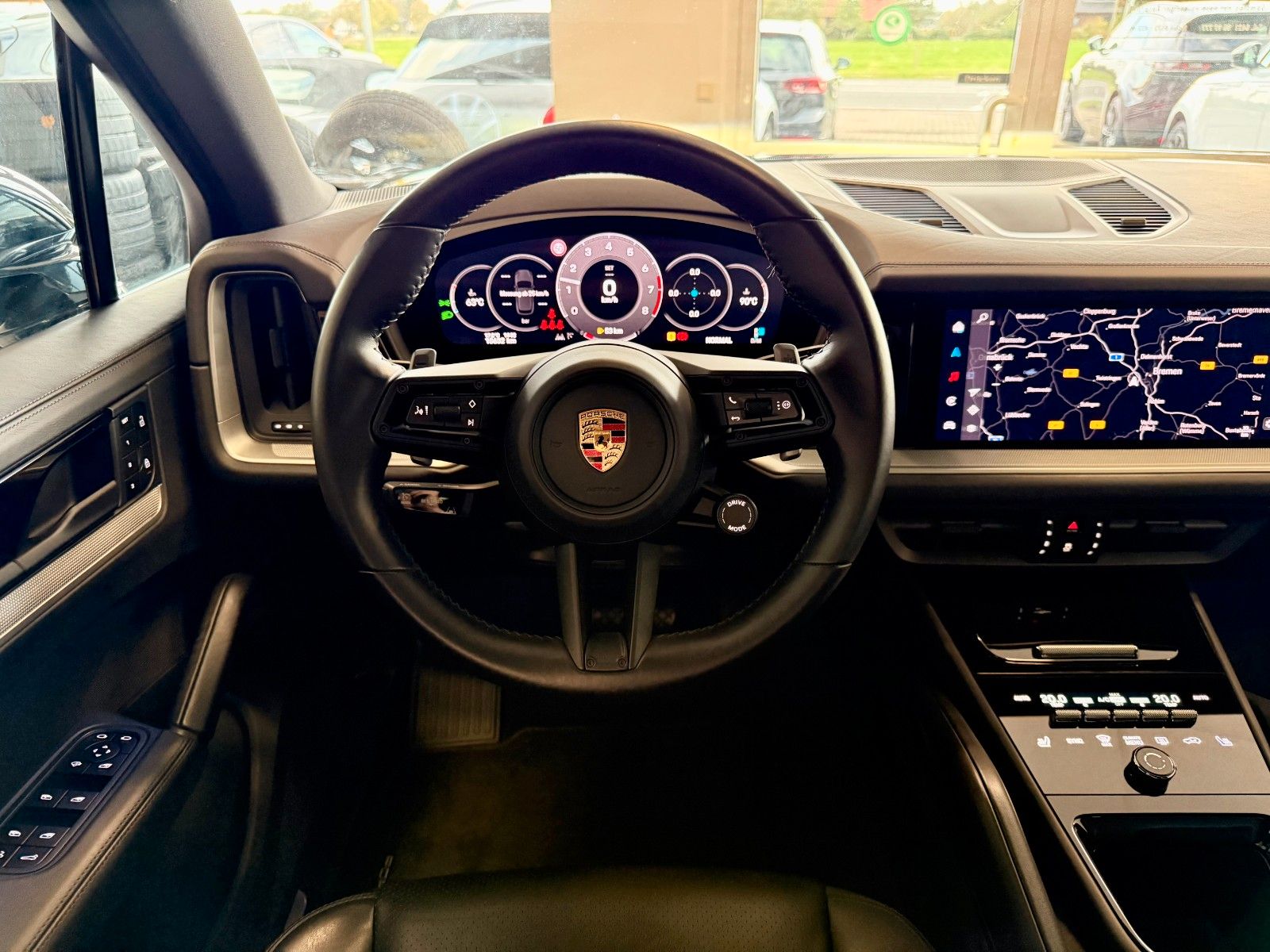 Fahrzeugabbildung Porsche Cayenne V6 Luftfederung/Panorama/HeadUP/BOSE