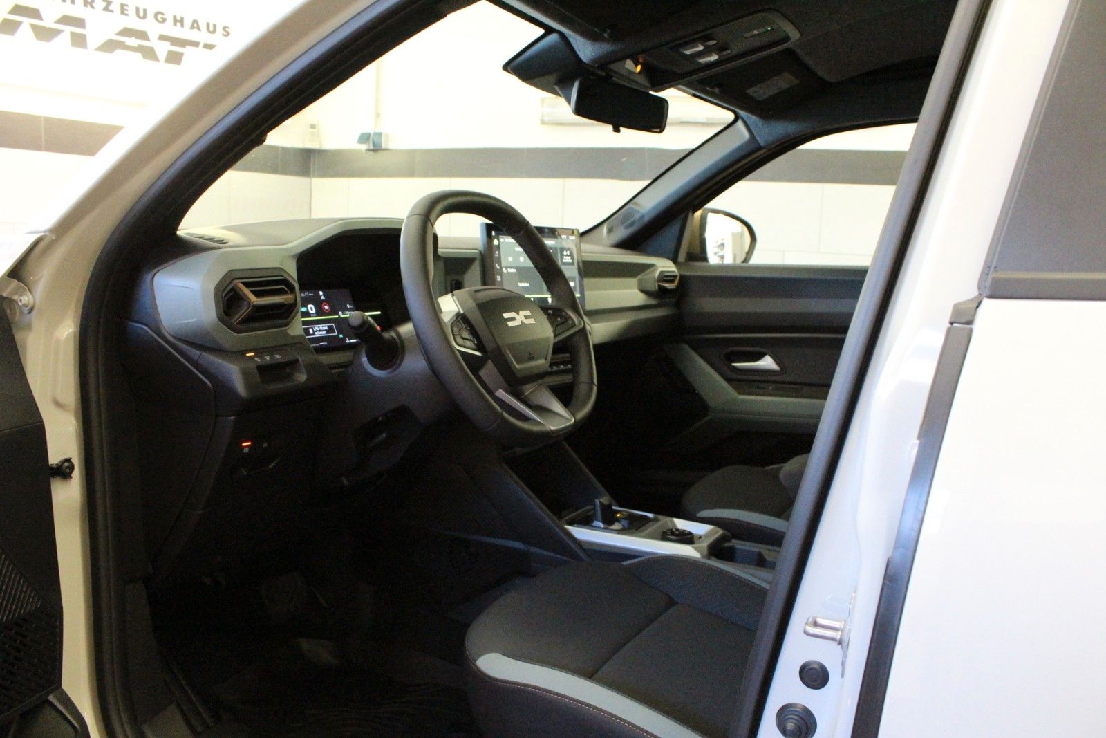 Fahrzeugabbildung Dacia Duster hybrid-G 150 4x4 Extreme MY26