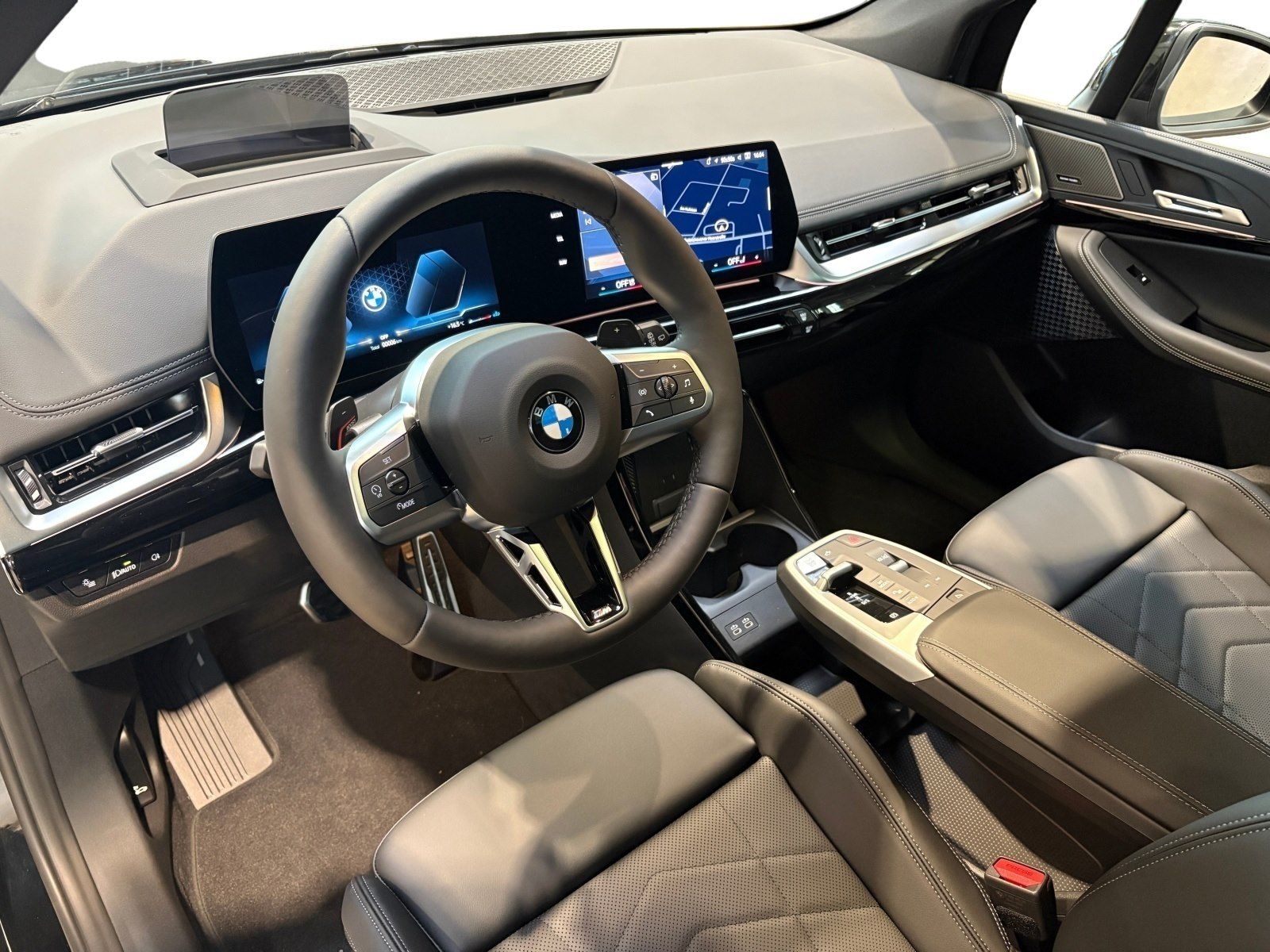 BMW 223 Active Tourer - Bild 9
